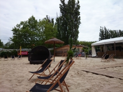 beach-berlin-public-viewing-1